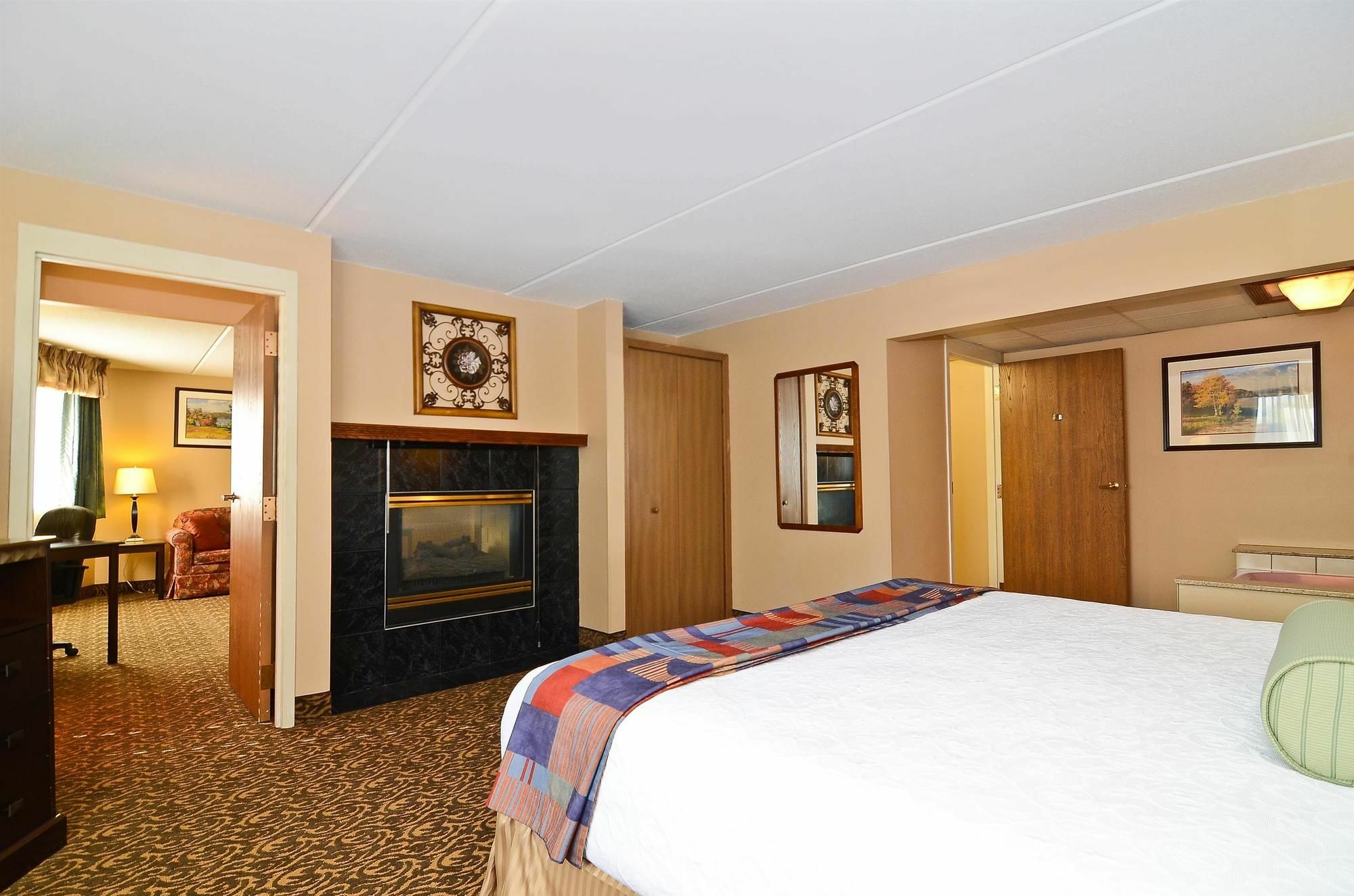 Surestay Plus Hotel By Best Western Black River Falls Exterior foto
