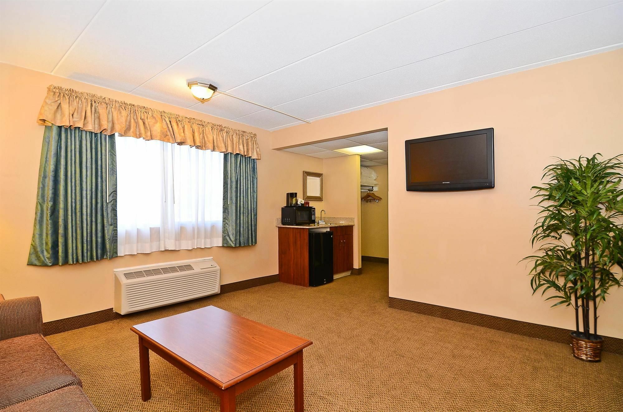Surestay Plus Hotel By Best Western Black River Falls Exterior foto